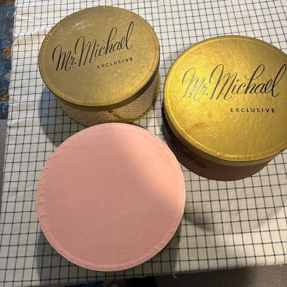 3 Vintage Hat Boxes - Picture 2 of 8